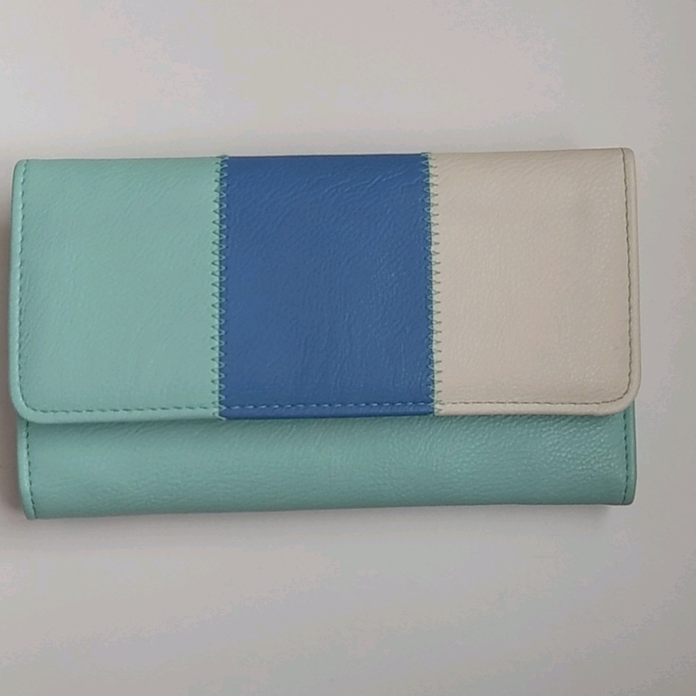 🌹 Croft&Barrow Blue Clutch Wallet